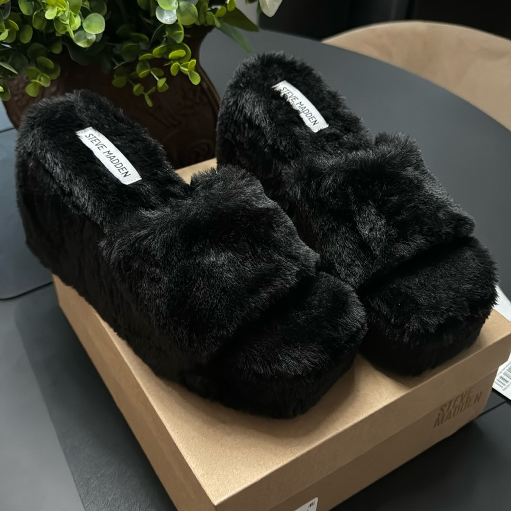 Steve Madden furry platforms